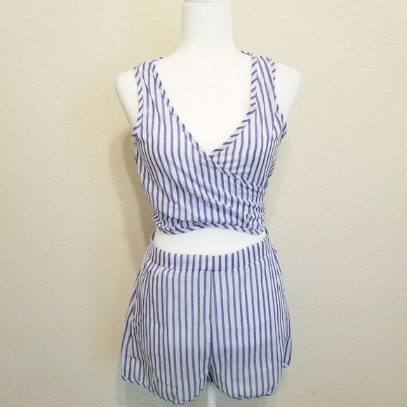LAST 1 Striped 2 Pc Summer Top Front Tie & Shorts - Picture 5 of 8